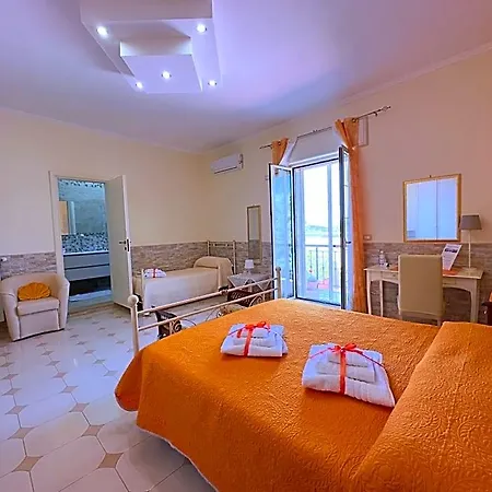Afrodite فندق مبيت وإفطار ليبورانو