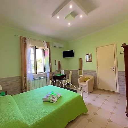 فندق مبيت وإفطار Afrodite