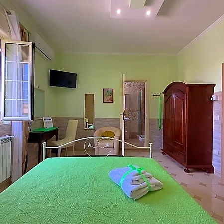 Afrodite فندق مبيت وإفطار 4*
